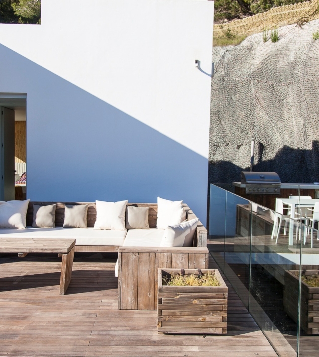 Resa estates Ibiza modern villa Cala llonga golf sale te koop day terrace.jpg